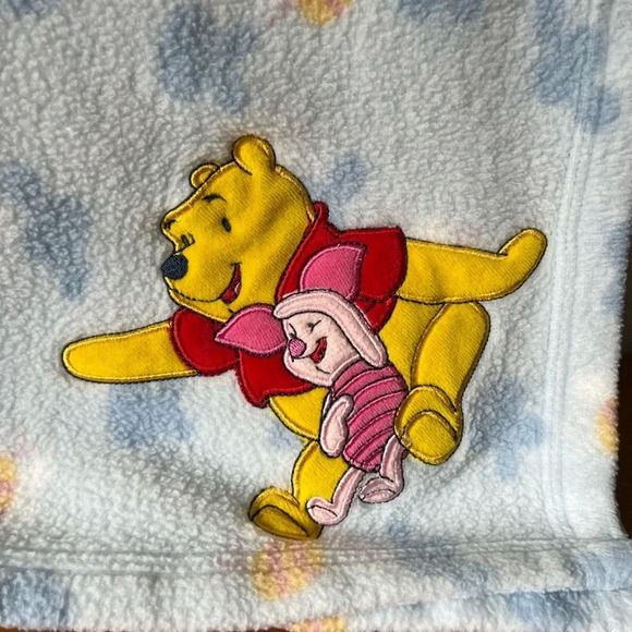 Winnie The Pooh & Piglet  Baby Blanket - Picture 2 of 2